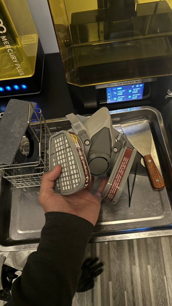 Ventilated workspace for resin printing
